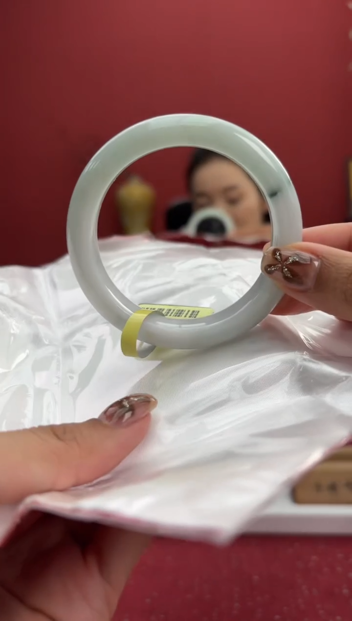 【闪购商品】翡翠手镯未镶嵌14手镯