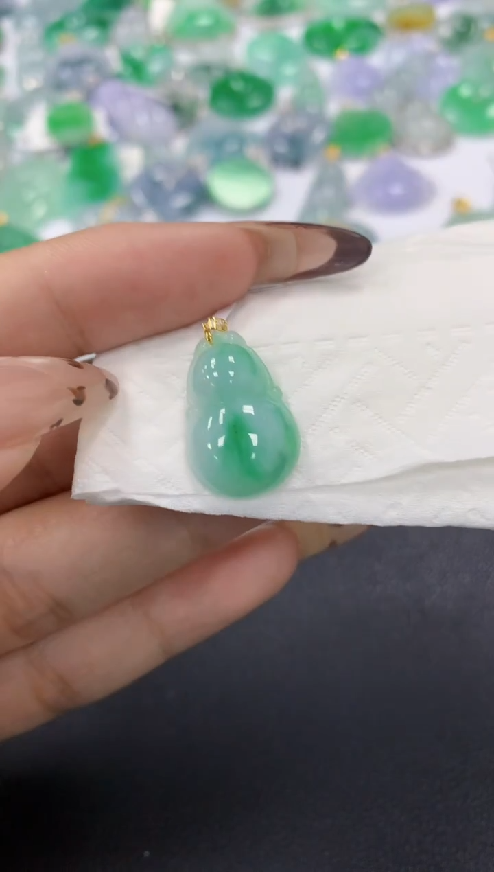 颈饰18K金镶嵌翡翠a货假一赔三支持复检百元上9元证书费自理