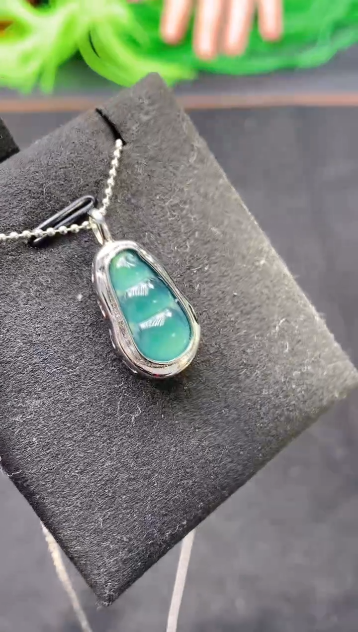 未镶嵌挂件翡翠天然翡翠