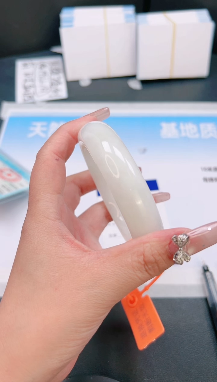 未镶嵌手镯和田玉30T124-62