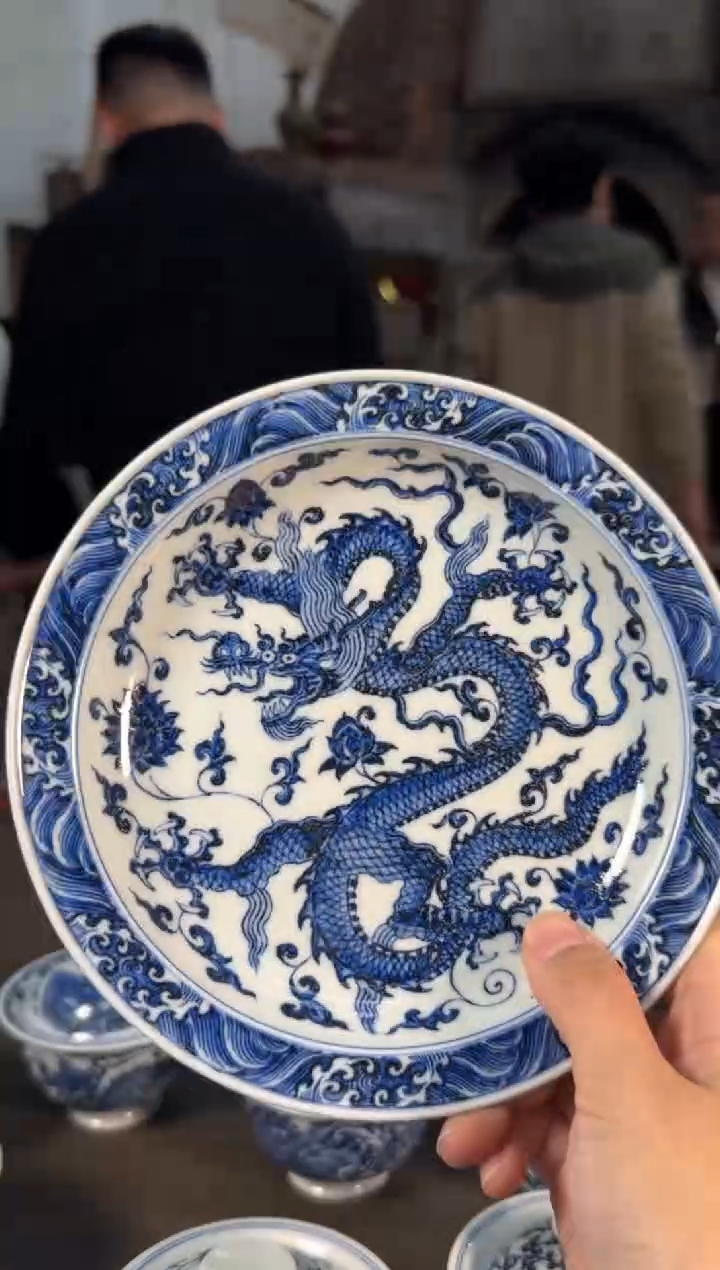 摆件陶瓷三方器合穿花龙壶承