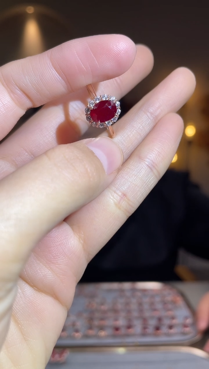 银S925镶嵌手饰红宝石手饰