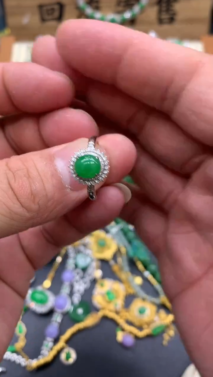 【闪购商品】翡翠戒指18K金镶嵌460-中国好珍宝