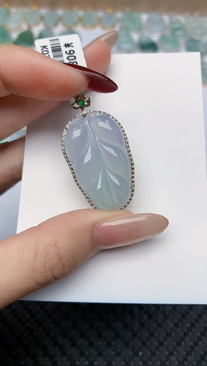 【闪购商品】翡翠颈饰18K金镶嵌天然翡翠a货