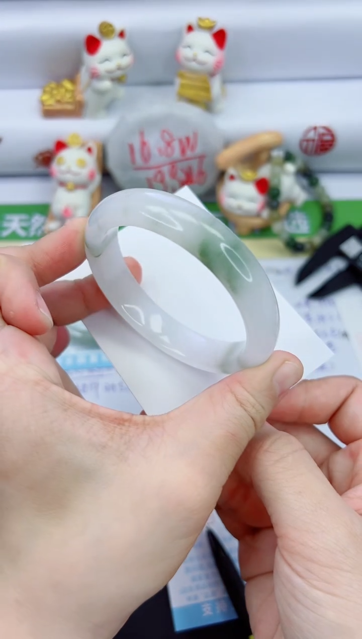 【闪购商品】石英质玉手镯未镶嵌502-58.7