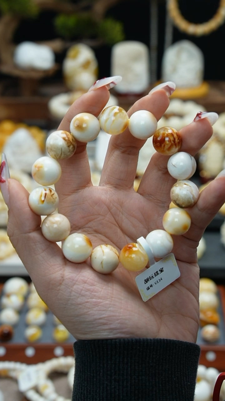 【闪购商品】琥珀裸石未镶嵌11111111111