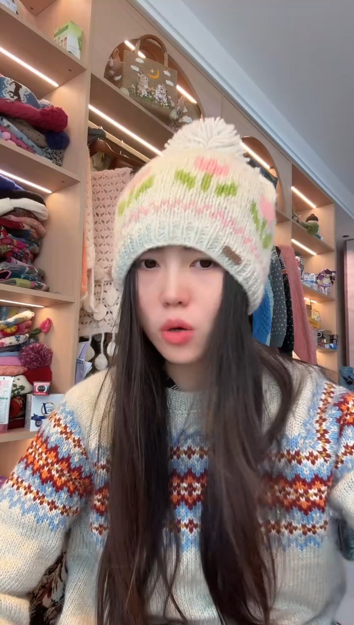 羊毛浅灰郁金香帽