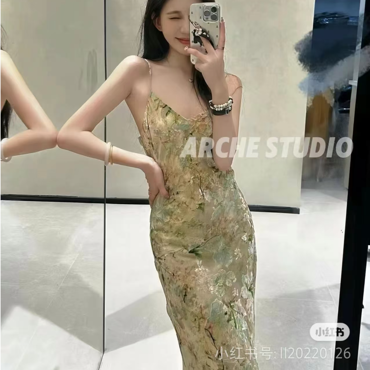 真丝丝绒吊带裙套头露背花朵V领连衣裙女装侘寂风气质法式