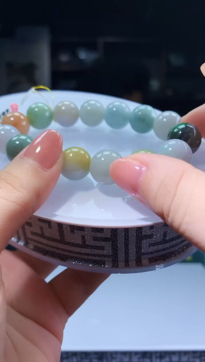 翡翠未镶嵌颈饰翡翠A货
