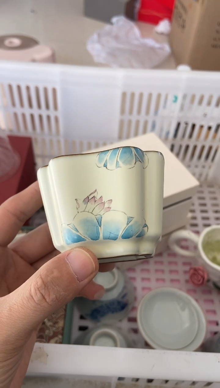  无运费险有瑕疵的摄影的产品有使用过的痕迹有点脏介意勿拍