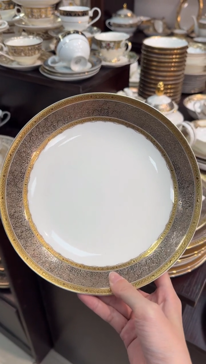 【闪购商品】瓷片8英寸菜盘福利价2个微瑕