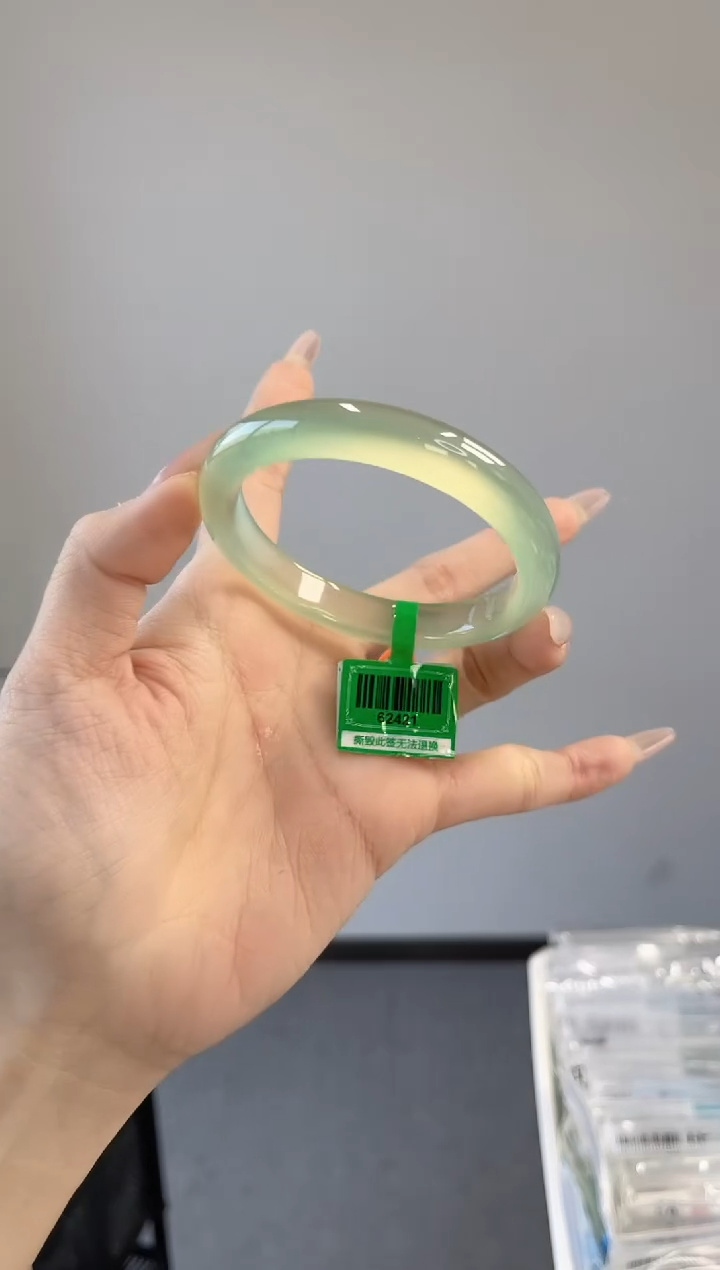 【闪购商品】玛瑙/玉髓手镯未镶嵌56-57圈