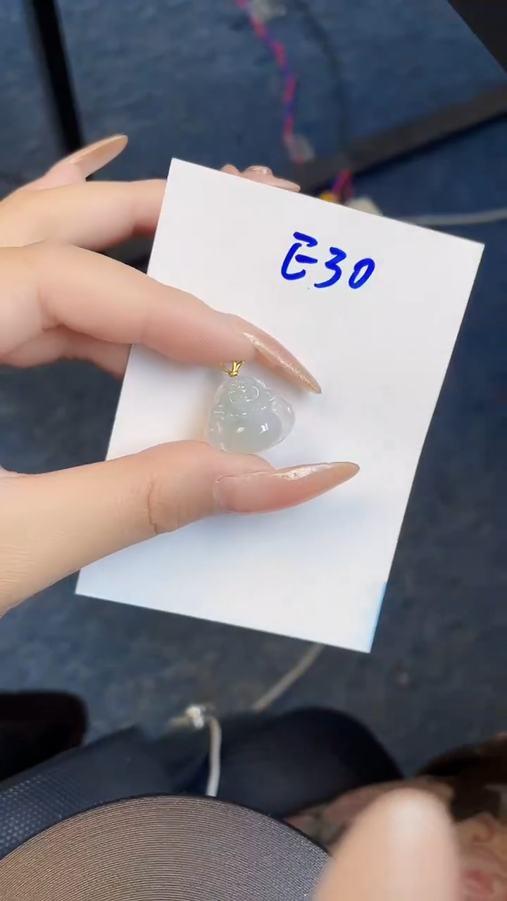 【闪购商品】翡翠颈饰18K金镶嵌00000000