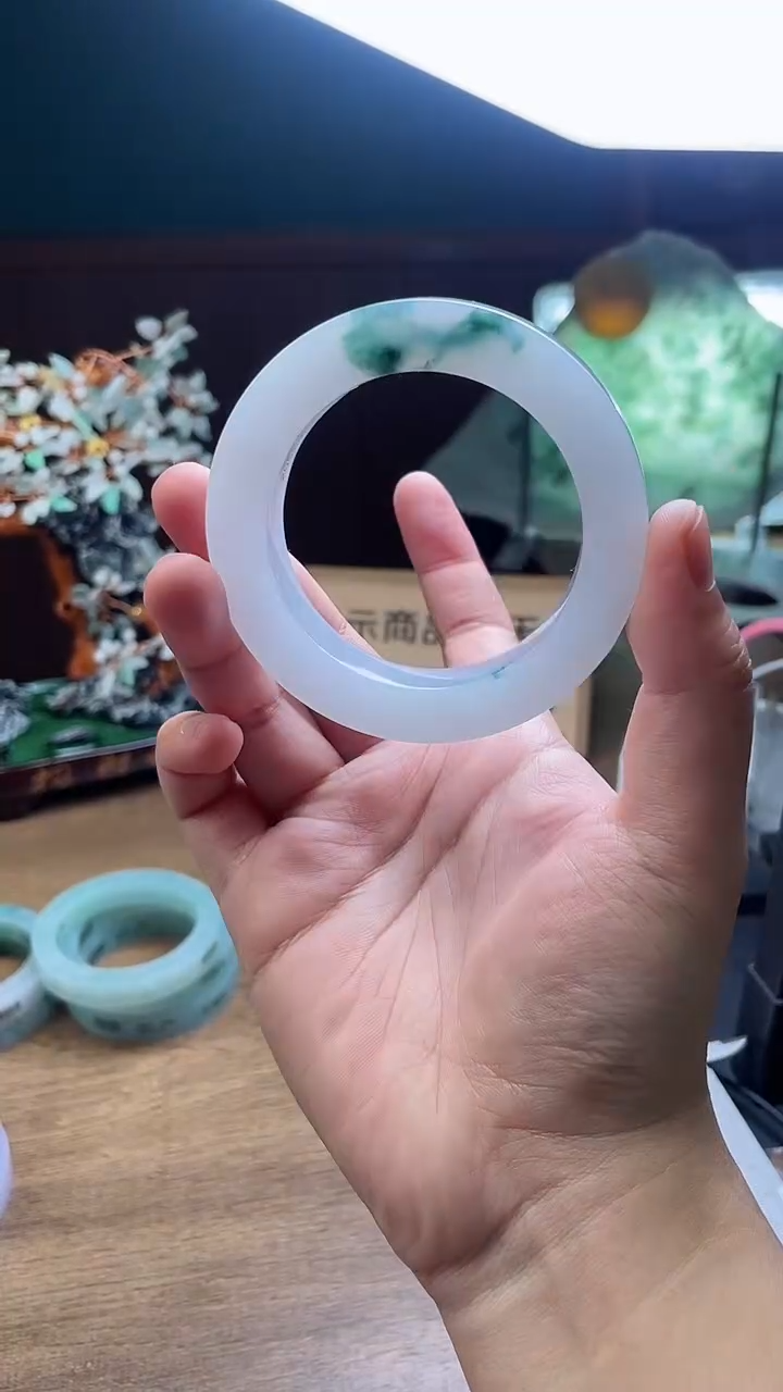 定制翡翠手镯未镶嵌定制
