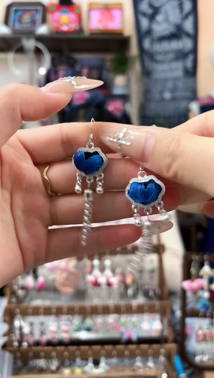 织绣民族风非遗老绣苗银饰品532