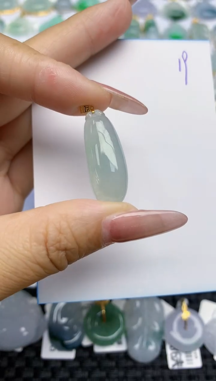 【闪购商品】翡翠颈饰18K金镶嵌天然A货翡翠 19