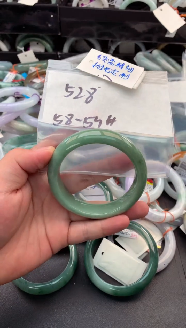 【闪购商品】定制翡翠未镶嵌毛货需精细抛光+多人