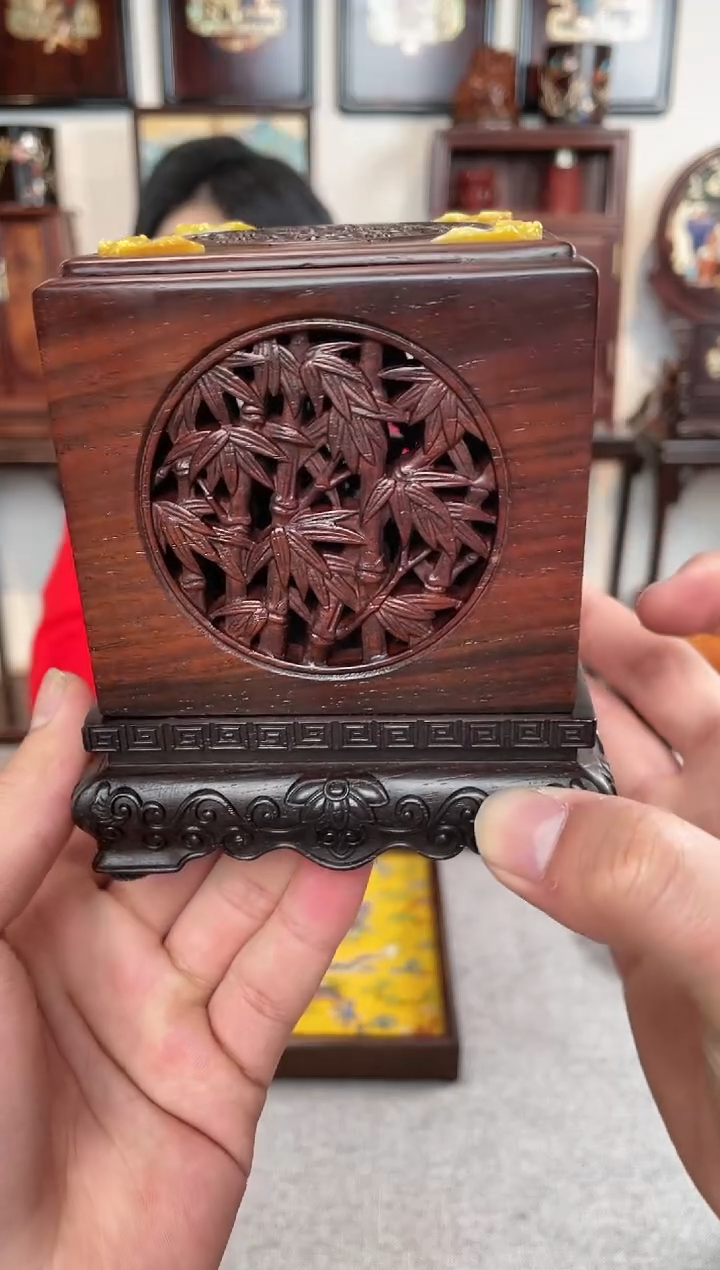 【闪购商品】红酸枝木类成套家具香炉