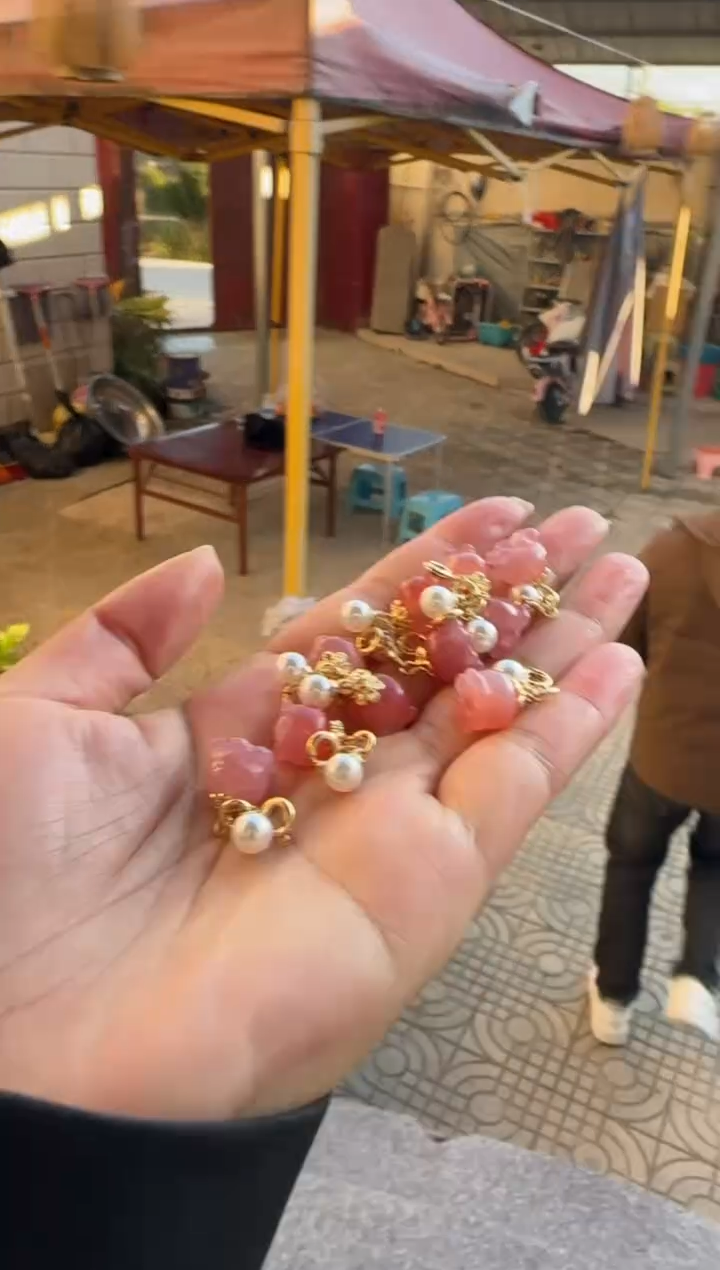 未镶嵌配饰南红玛瑙原矿无优化铃兰花多样性发一个