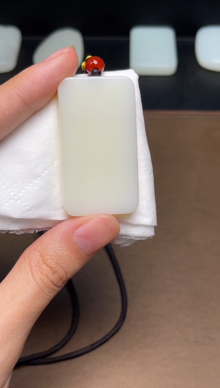 和田玉未镶嵌颈饰32