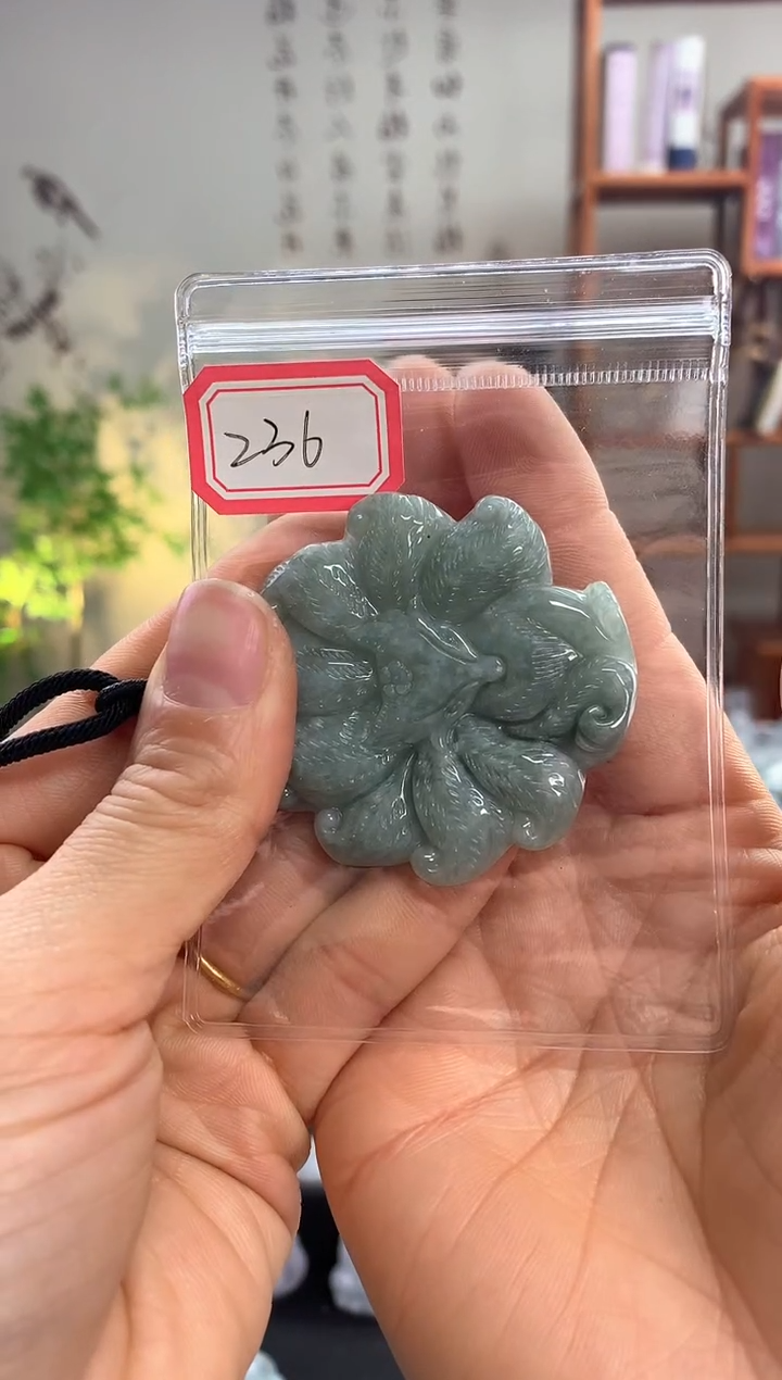 【闪购商品】翡翠颈饰未镶嵌狐狸236 多样性发一件