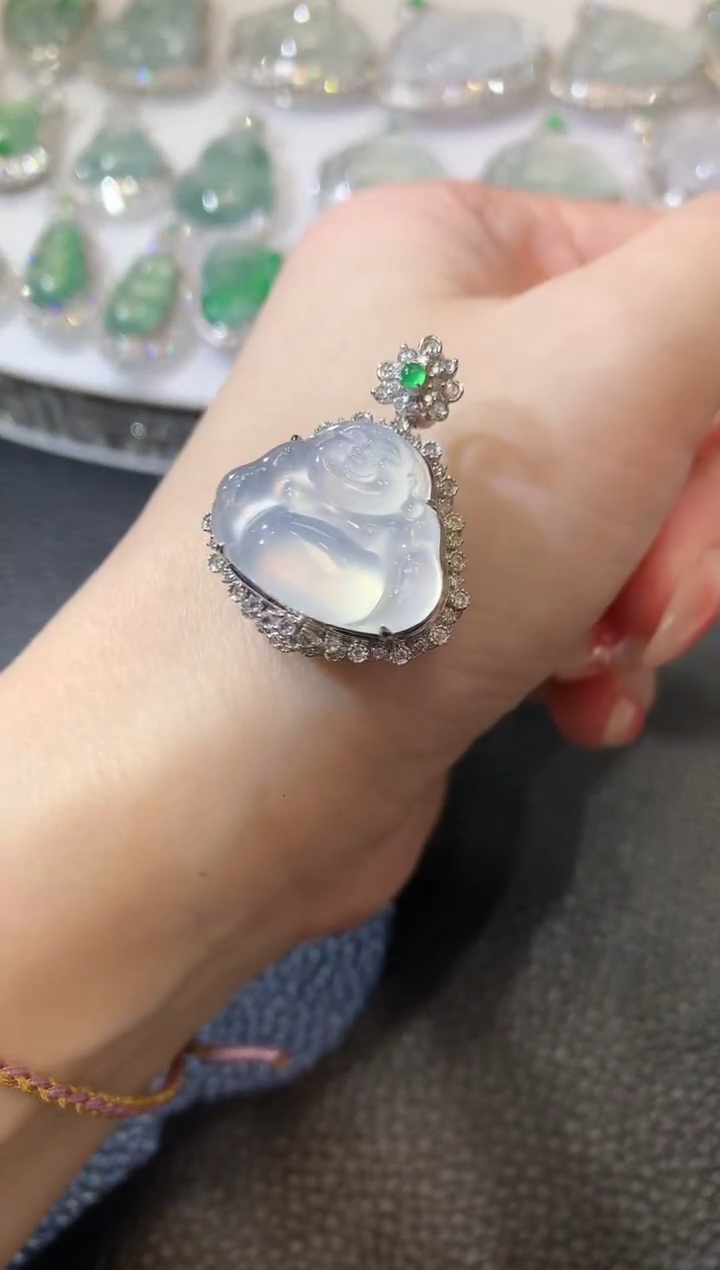 【闪购商品】翡翠吊坠(不含链)18K金镶嵌A53 多样性发货一件