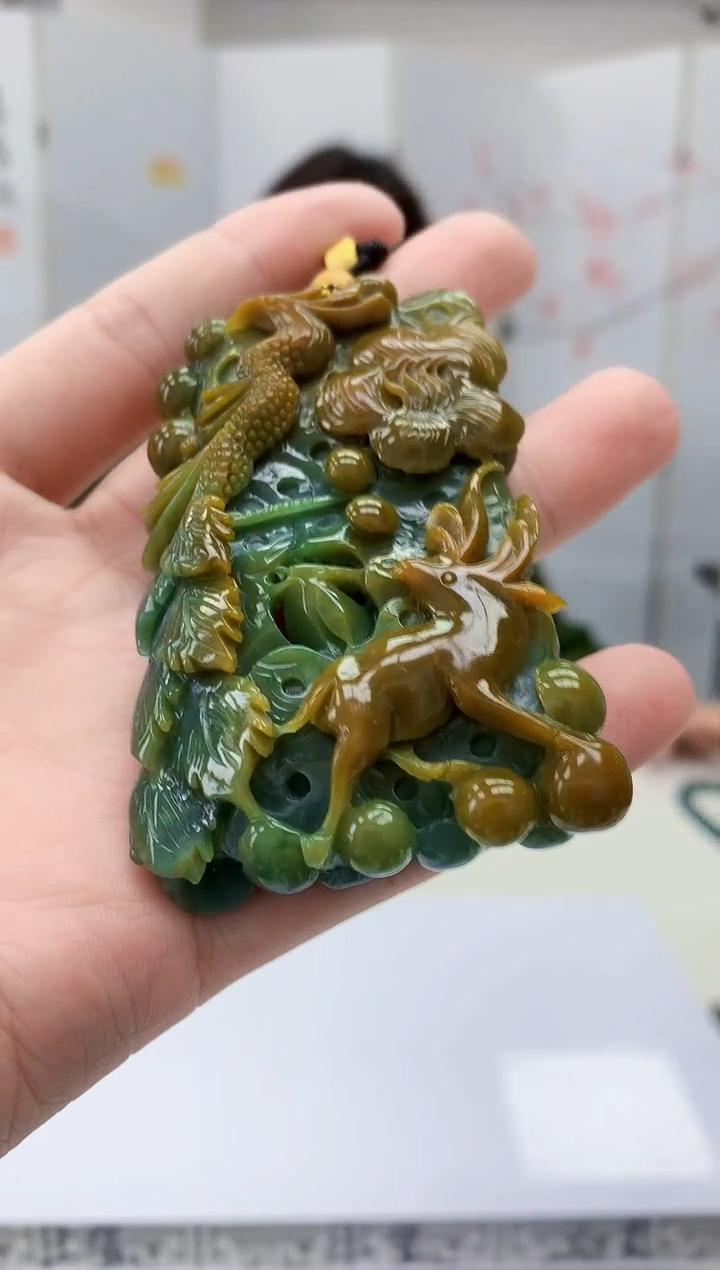 【闪购商品】定制翡翠未镶嵌4829bb-毛货挂件46