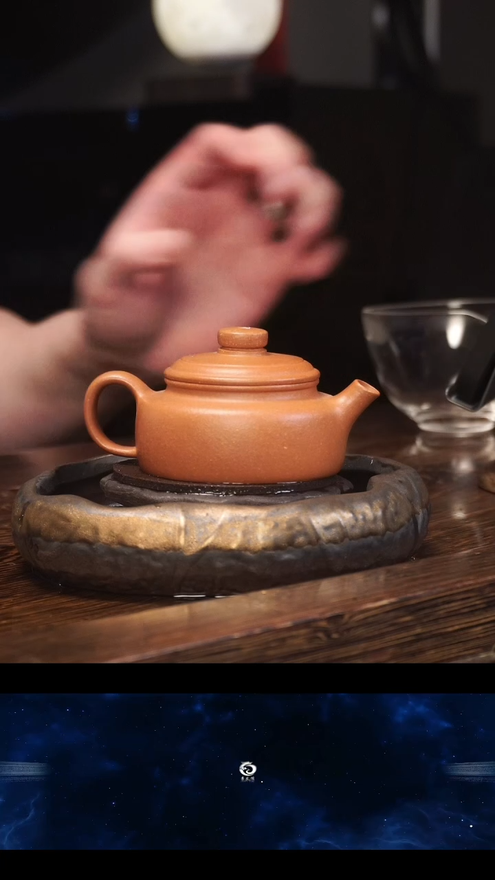 【闪购商品】紫砂茶壶红降坡-德钟-LL