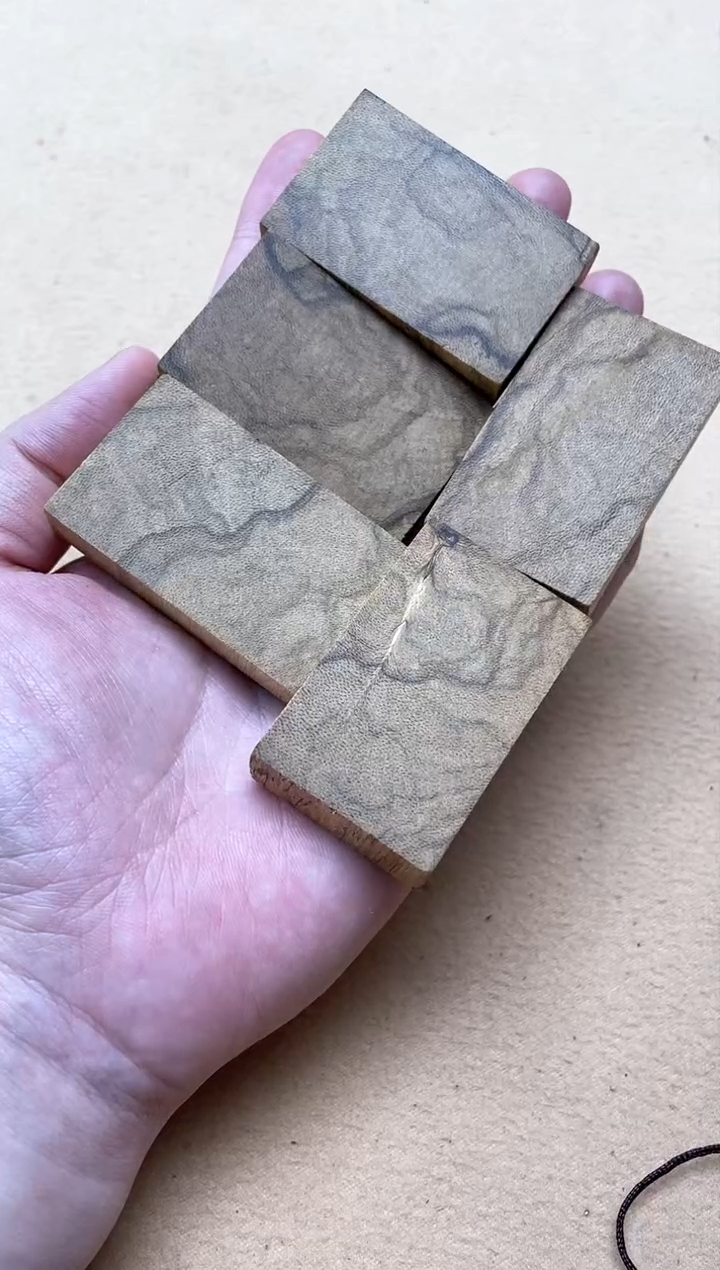 【闪购商品】沉香吊坠菩萨棋吊坠多样性发其一