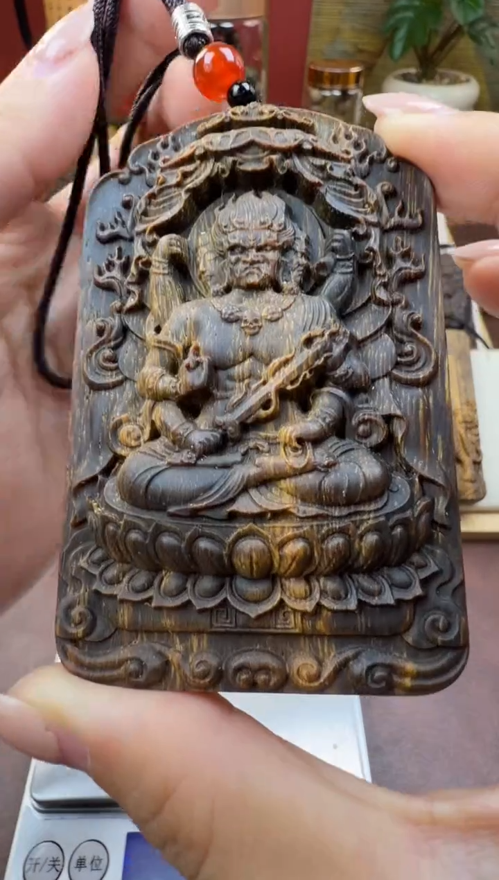 木木雕款  芽庄 十二生肖守护   不动明王 8cm 送养香瓶