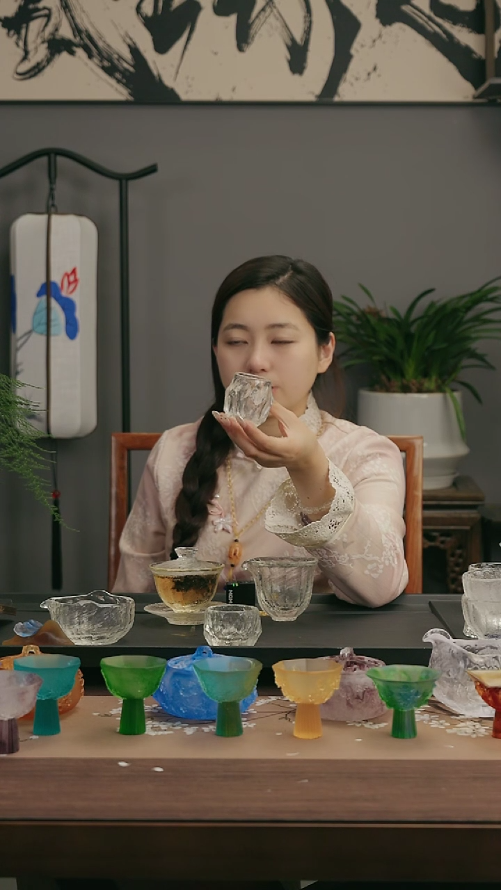 【闪购商品】茶盏水晶原矿主人蜜罐杯