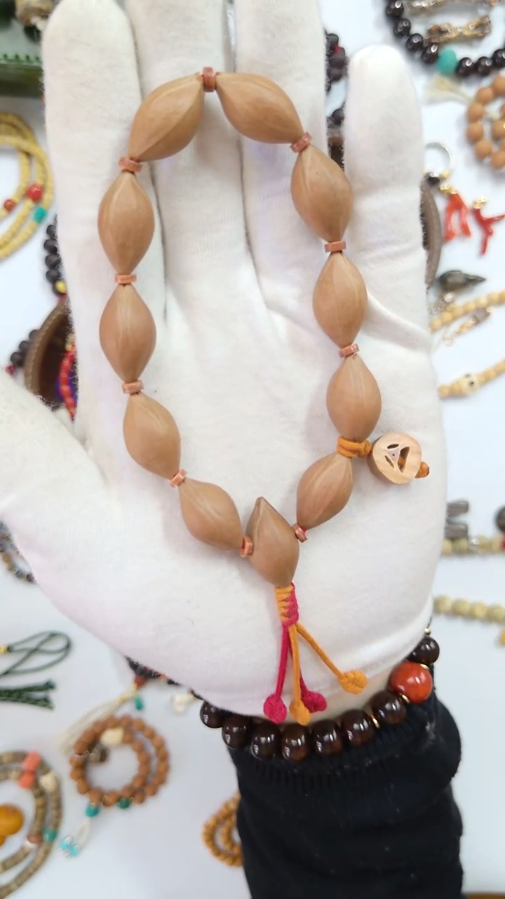 手串橄榄核七*橄榄核