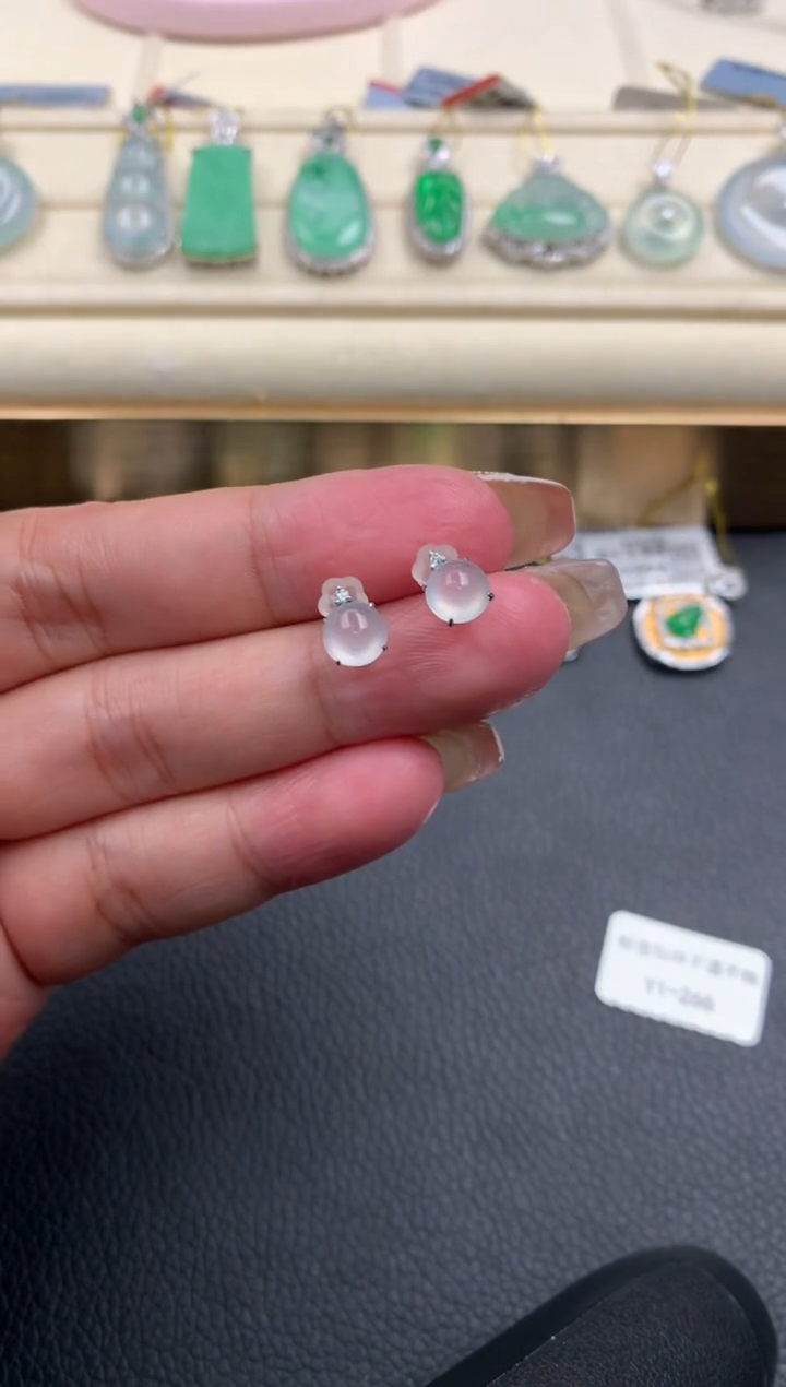 【闪购商品】翡翠耳饰18K金镶嵌Q74         