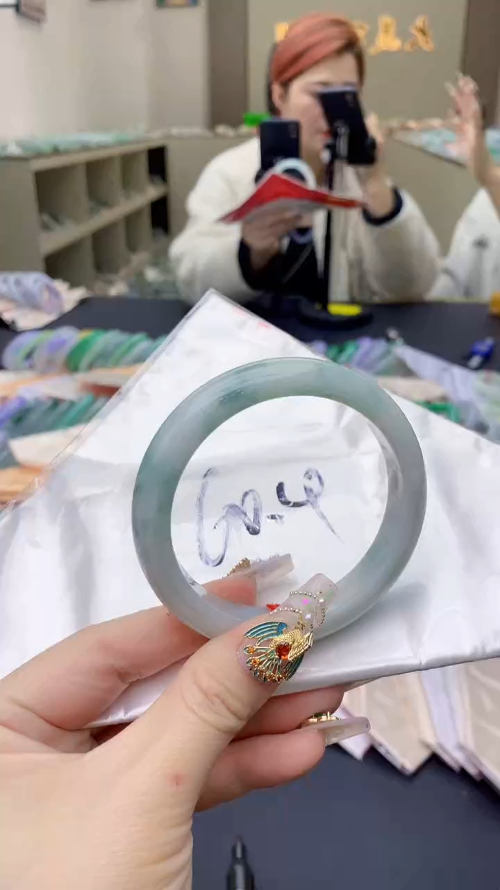 【闪购商品】翡翠手镯未镶嵌0296916545