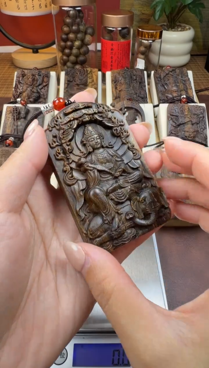 木木雕款芽庄  十二生肖守护 龙蛇 普贤菩萨  8cm 送个养香瓶