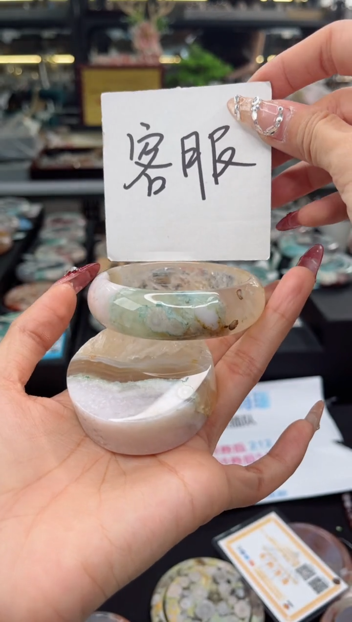 【闪购商品】石英质玉手镯未镶嵌56圈口（赠品镯心）s9238