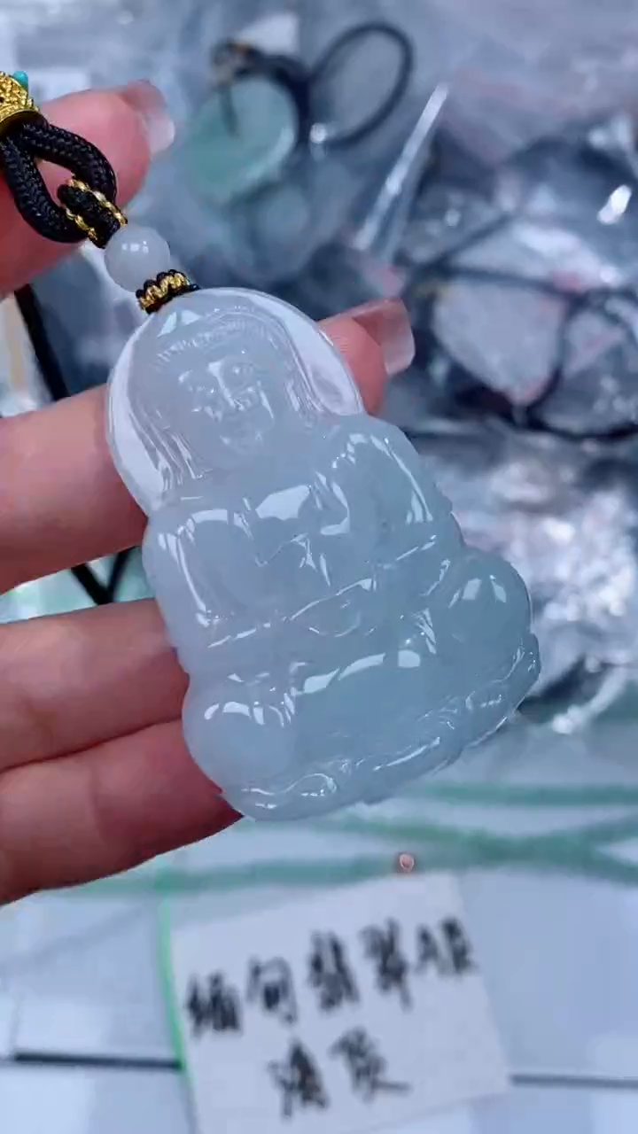 翡翠未镶嵌颈饰吊坠