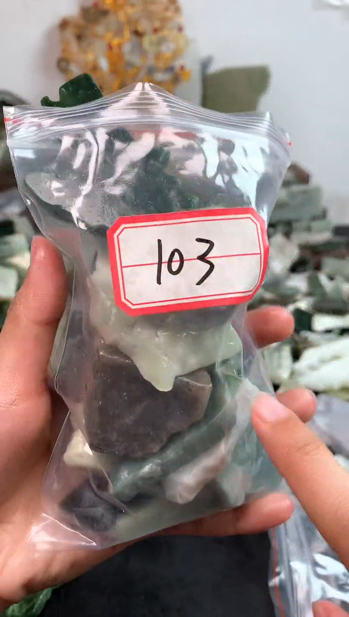 未镶嵌和田玉摆件103