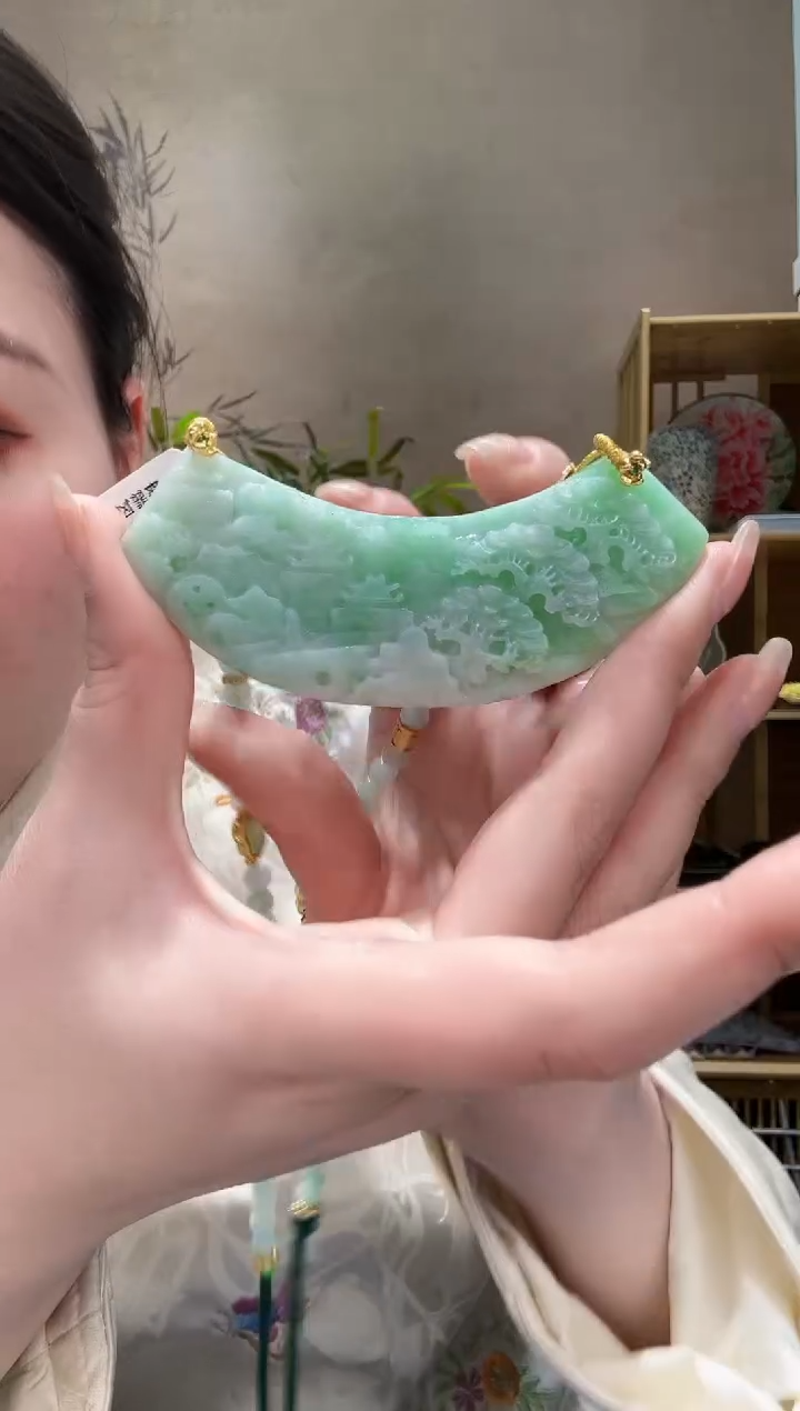 【闪购商品】翡翠颈饰未镶嵌吊坠