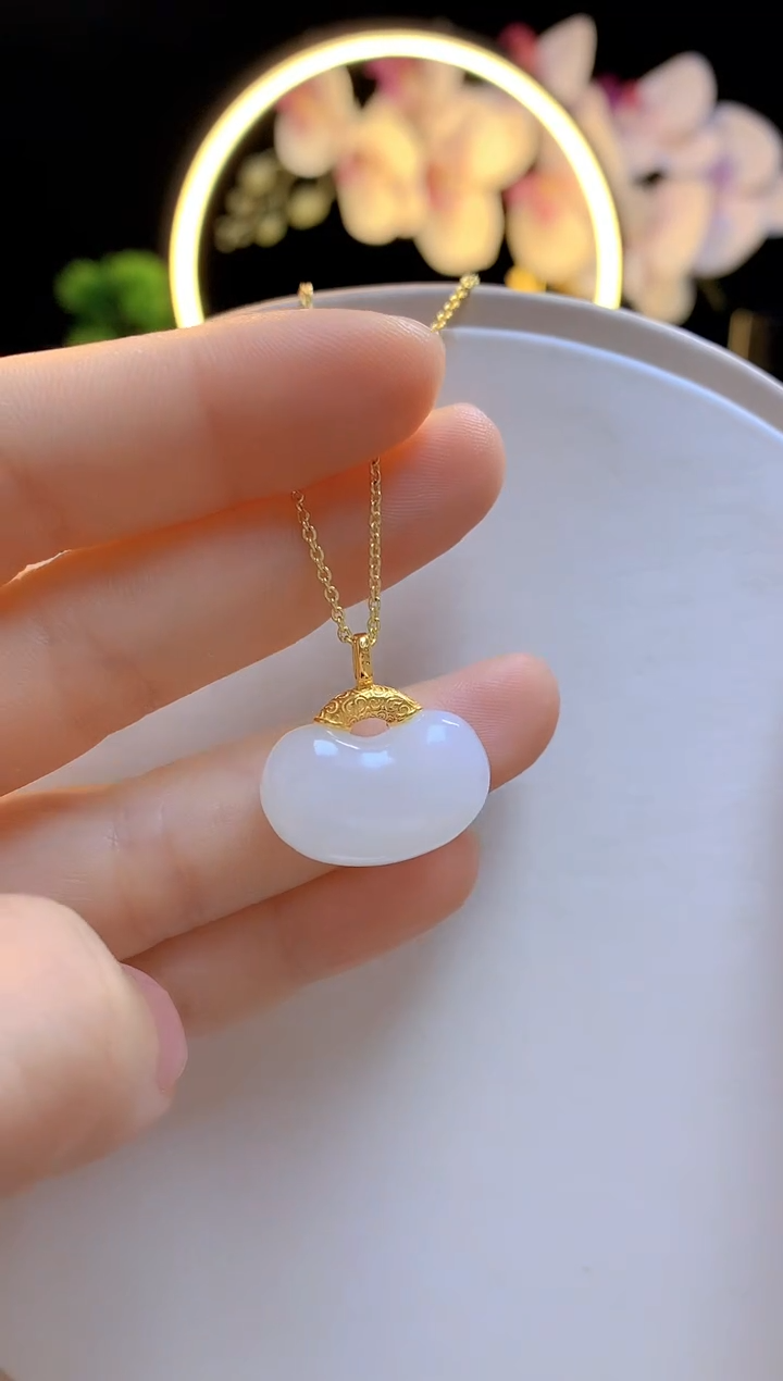 吊坠(赠链)银S925镶嵌和田玉白玉腰才万贯