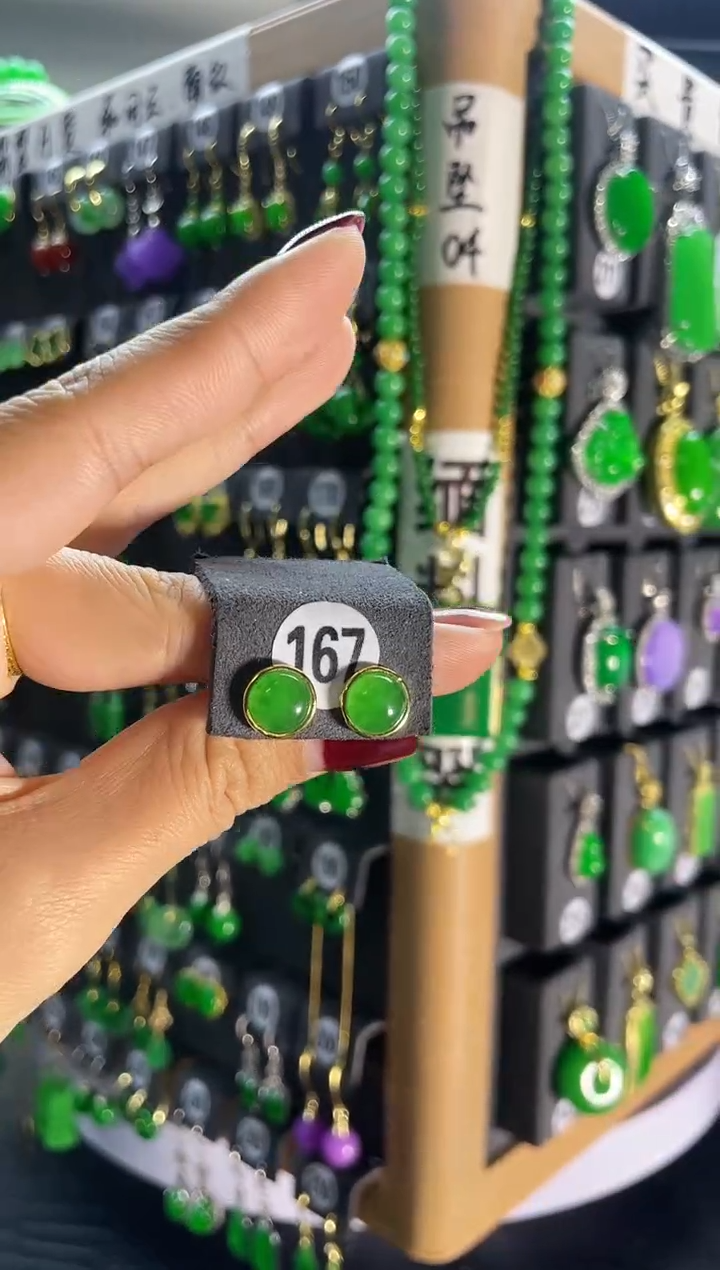 【闪购商品】翡翠耳饰银S925镶嵌167....