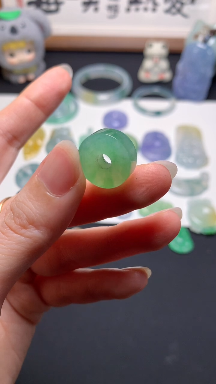 未镶嵌定制翡翠?*? 0500606067