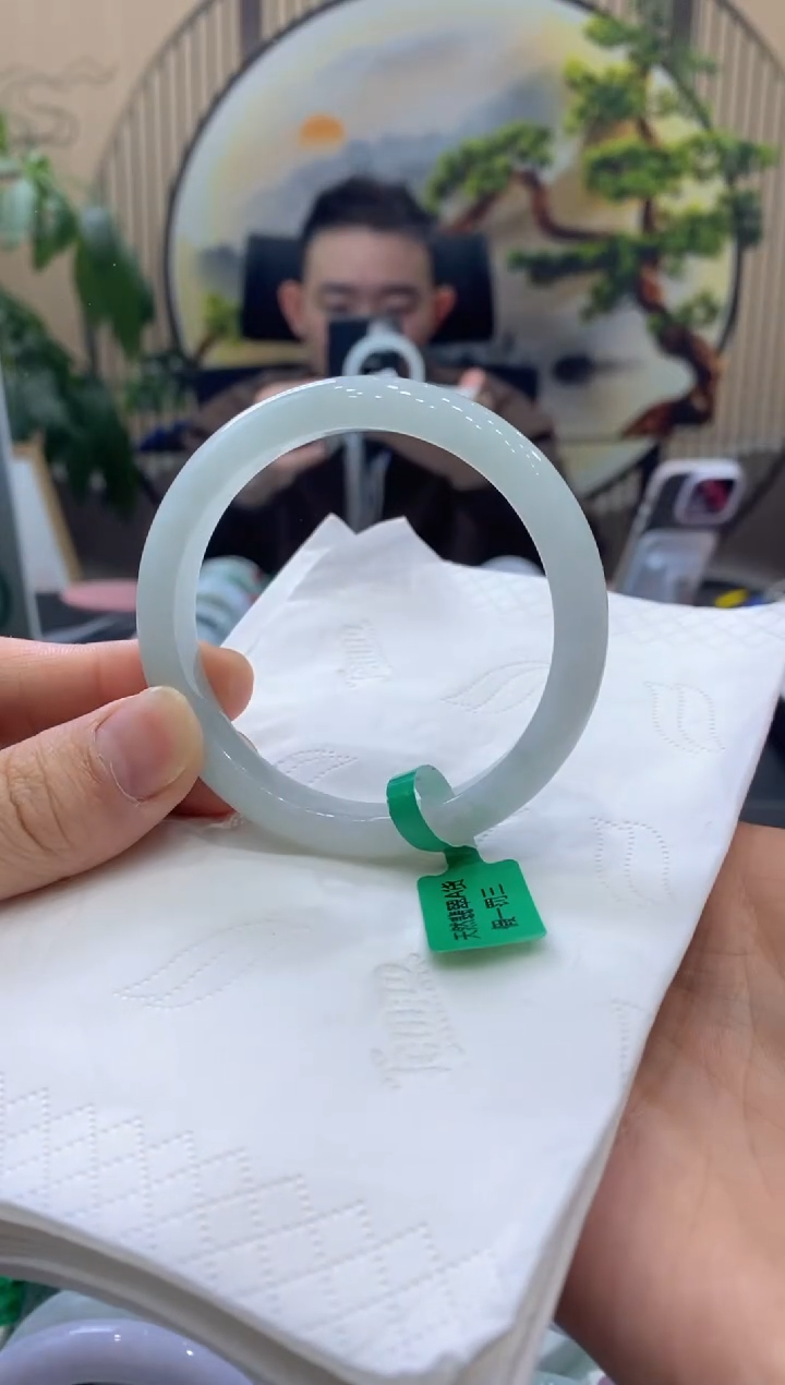 【闪购商品】翡翠手镯未镶嵌0000014822