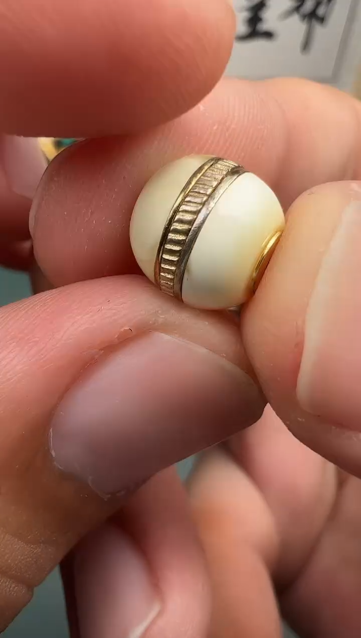 裸石蜜蜡未镶嵌蜜蜡顶珠