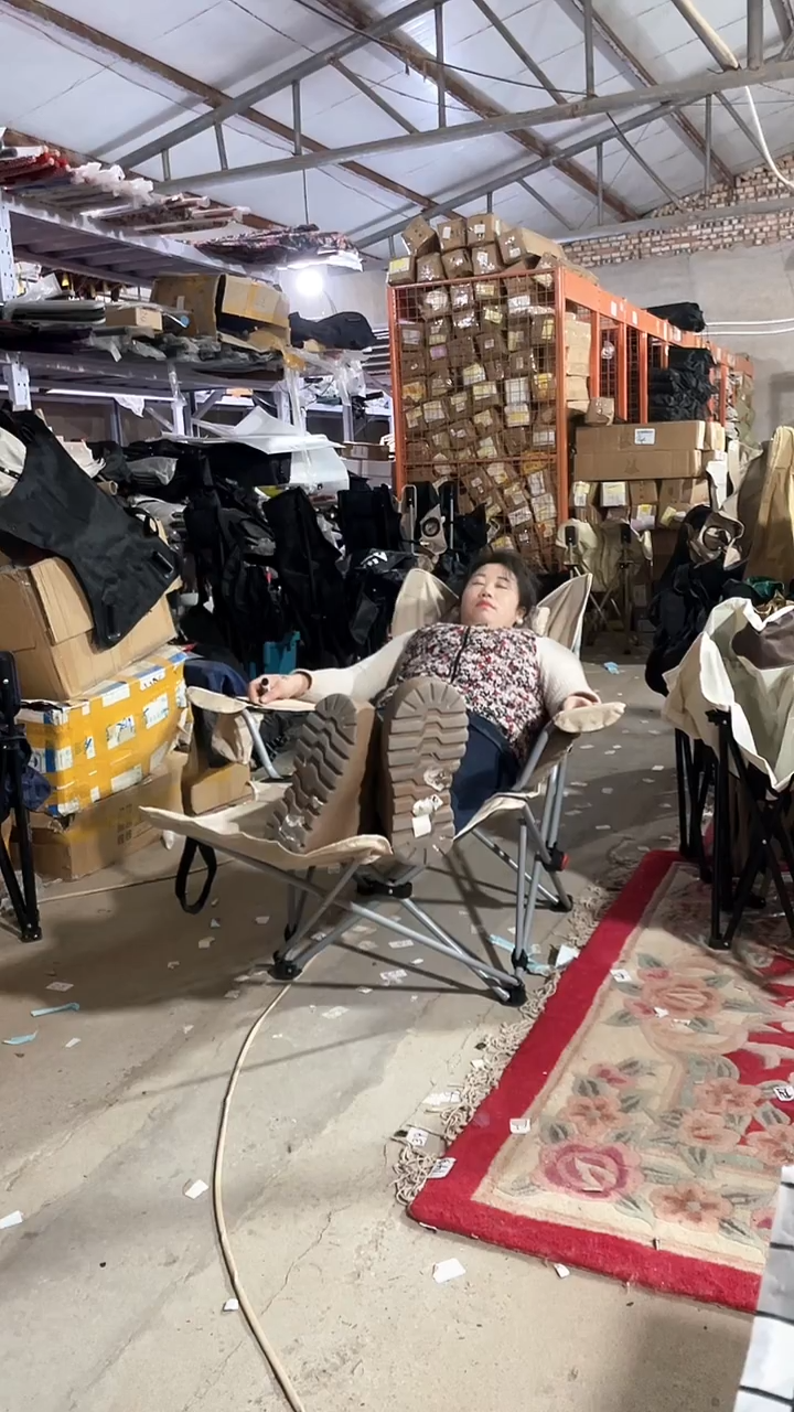 铁瑕疵不售后椅子 28