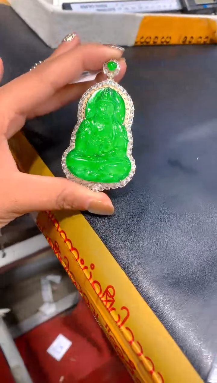 【闪购商品】定制翡翠未镶嵌57多样性发货（发其一）