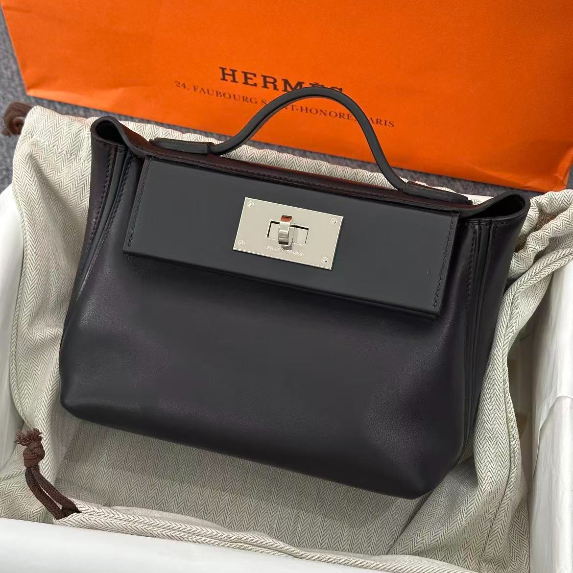 未使用 Hermes/爱马仕 mini2424黑银vo皮 K刻