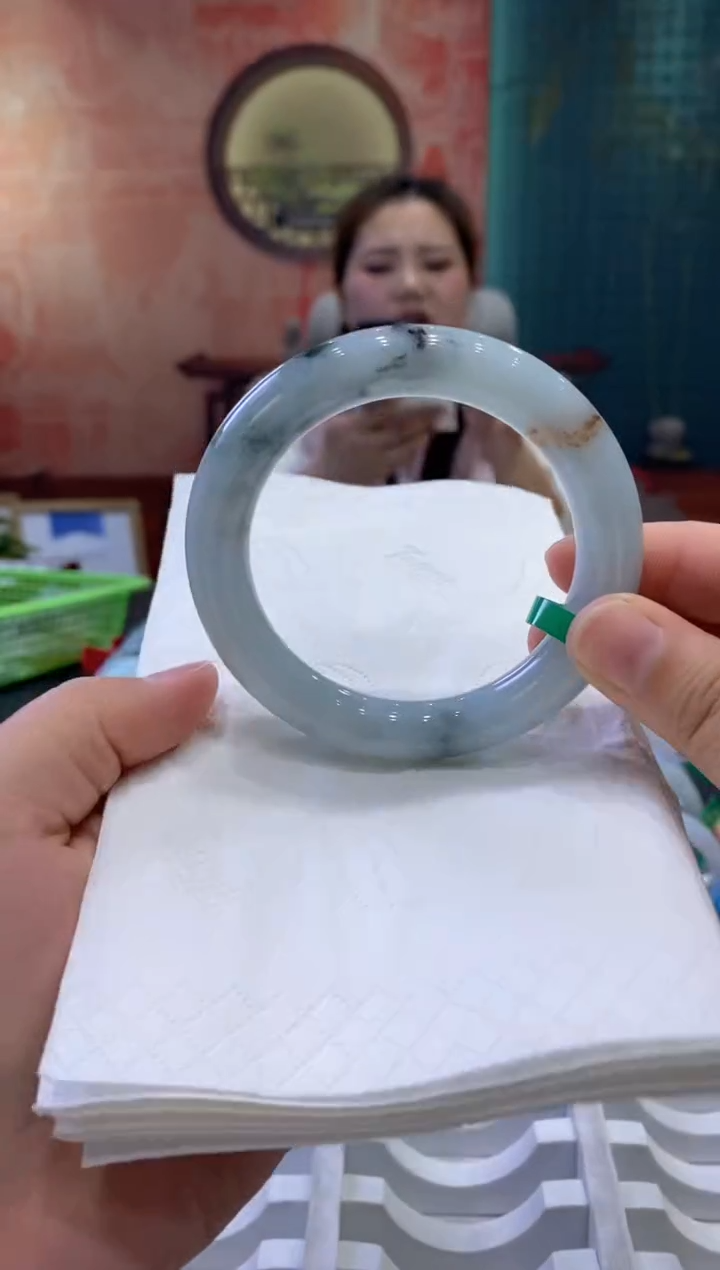 【闪购商品】翡翠手镯未镶嵌多人0001867