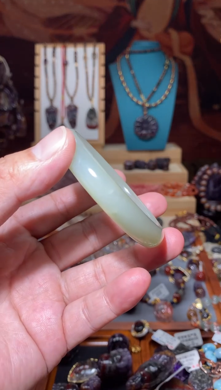 【闪购商品】和田玉手镯未镶嵌多样性