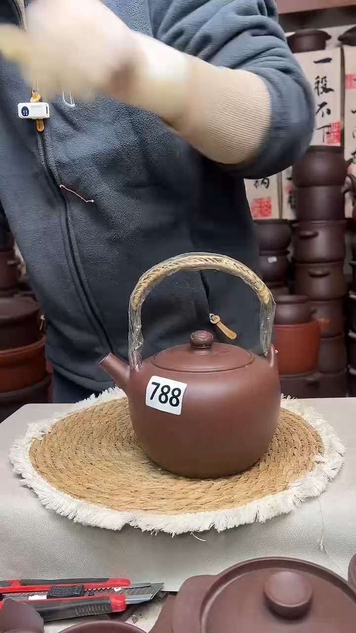 宜兴紫砂无暇煮水壶1.5升788